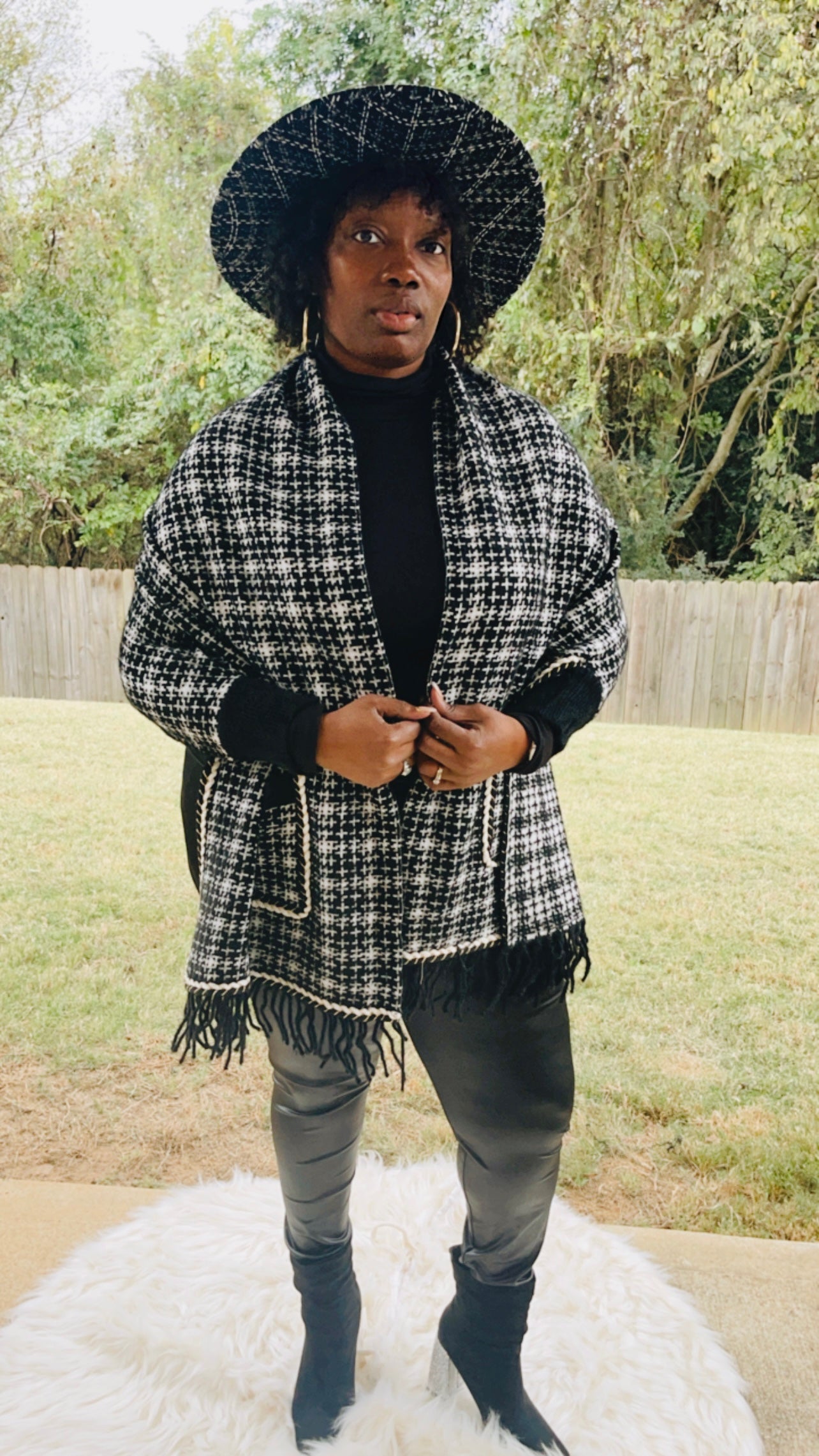 Tweed Poncho & Hat Set (Black)